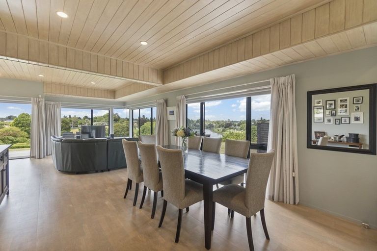 Photo of property in 16 Minchin Crescent, St Andrews, Hamilton, 3200