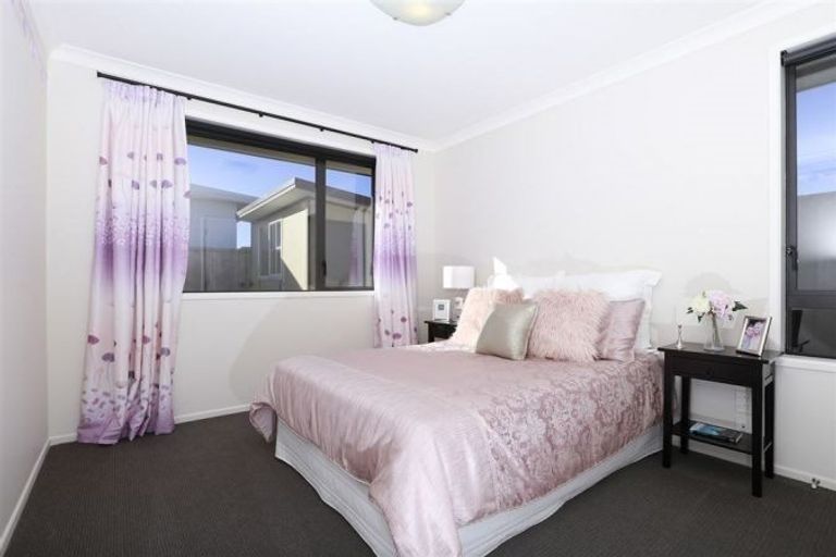 Photo of property in 12 Satchmo Place, Rototuna North, Hamilton, 3210