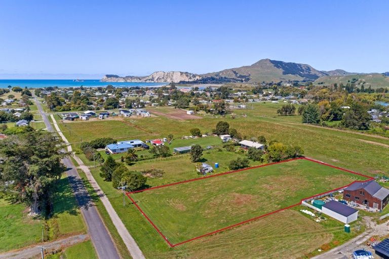 Photo of property in 60 Banks Street, Tolaga Bay, 4077