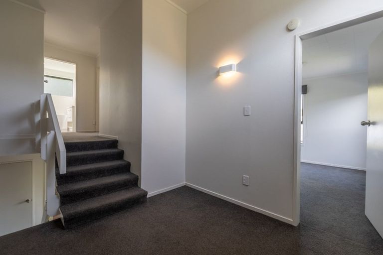 Photo of property in 21b Cockayne Road, Khandallah, Wellington, 6035