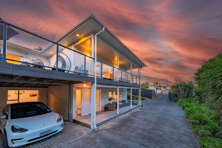 Photo of property in 132 Porritt Avenue, Chatswood, Auckland, 0626