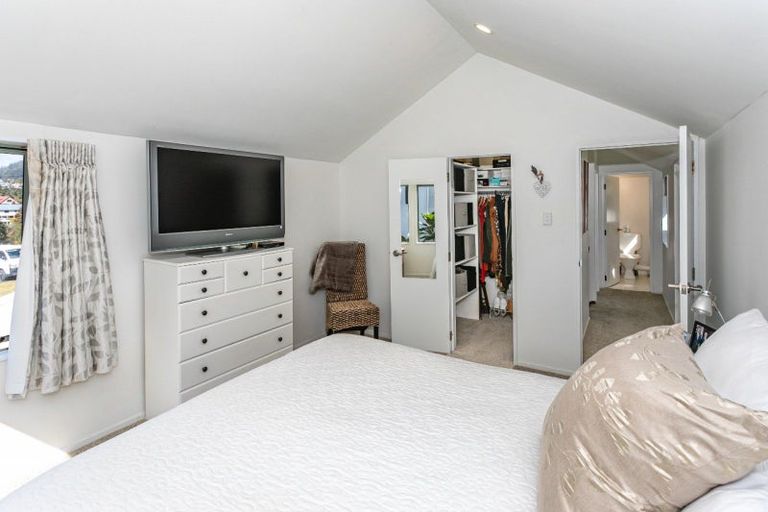 Photo of property in 119 Chevron Crescent, Whangamata, 3620