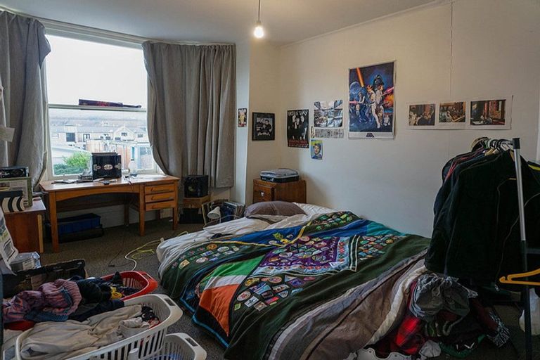 Photo of property in 30 Clyde Street, North Dunedin, Dunedin, 9016