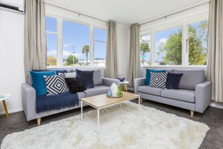 Photo of property in 1/19 Clouston Park Road, Clouston Park, Upper Hutt, 5018