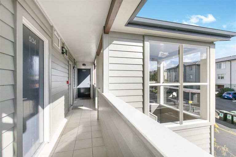 Photo of property in 5/34 Opito Way, East Tamaki, Auckland, 2013