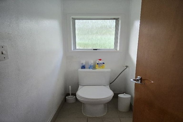 Photo of property in 1/25 Sapphire Place, Bayview, Auckland, 0629