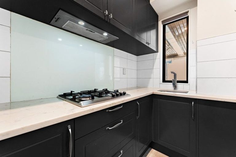 Photo of property in 24 Mettam Drive, Swanson, Auckland, 0614