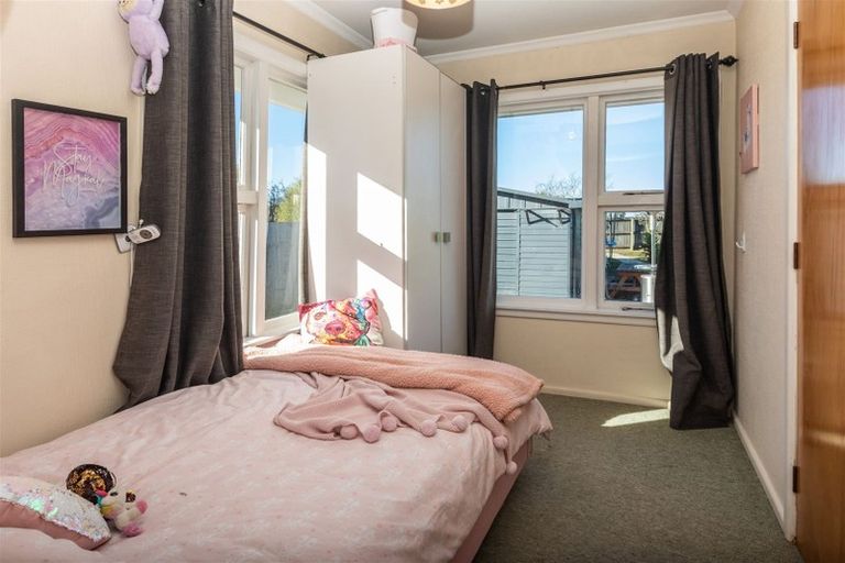Photo of property in 19 Vivian Street, Burwood, Christchurch, 8083