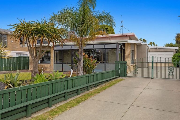 Photo of property in 107 Riverside Drive, Whakatane, 3120