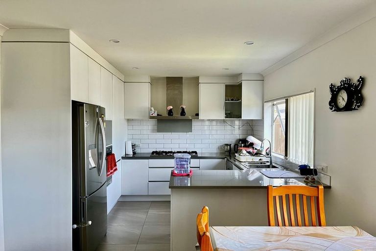 Photo of property in 55 Tawhiti Road, Pukekohe, 2120
