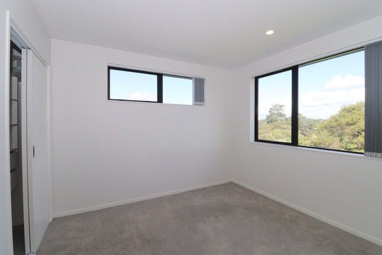 Photo of property in 127a Oreil Avenue, West Harbour, Auckland, 0618