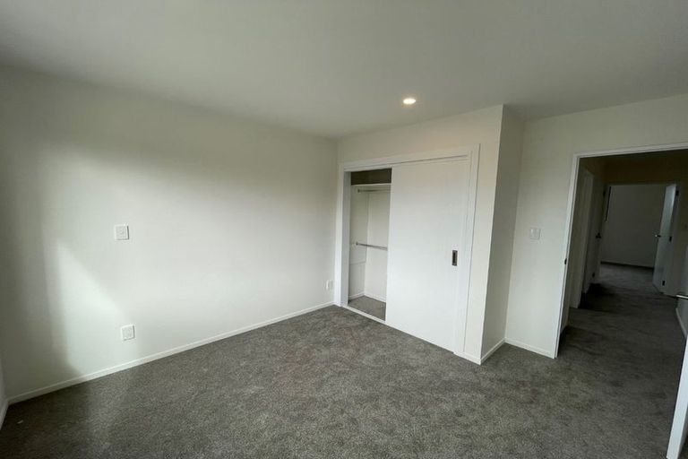 Photo of property in 6a Poruru Close, Papakura, 2110