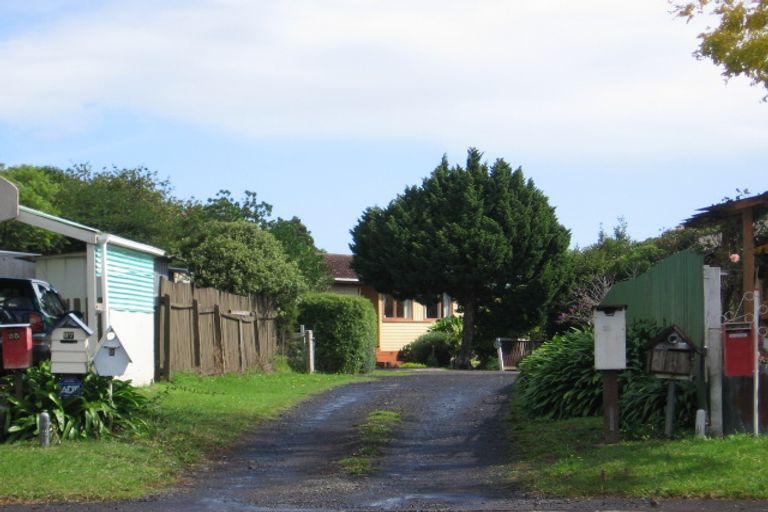 Photo of property in 27 Normandy Place, Henderson, Auckland, 0610