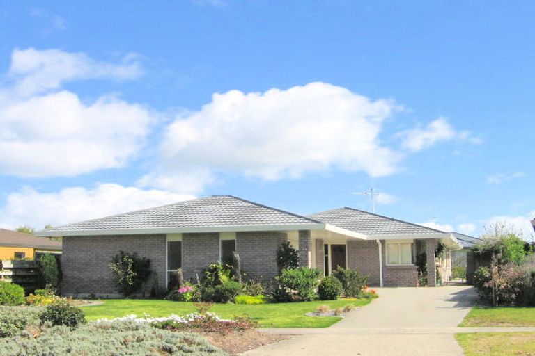 Photo of property in 44 Lotus Avenue, Mount Maunganui, 3116