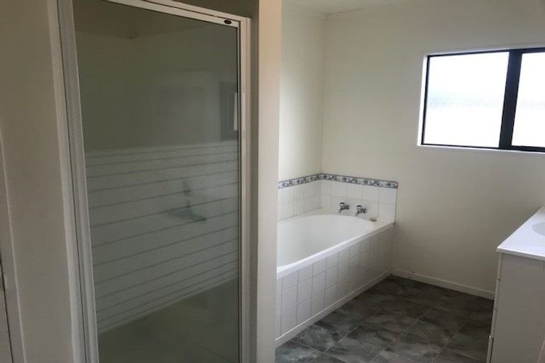 Photo of property in 62 Spinnaker Drive, Flagstaff, Hamilton, 3210