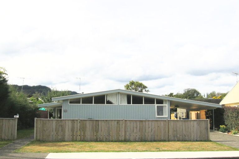 Photo of property in 28 Kiwi Street, Heretaunga, Upper Hutt, 5018