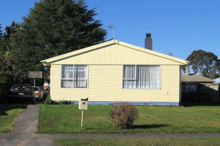 Photo of property in 15 Jamieson Crescent, St Andrews, Hamilton, 3200