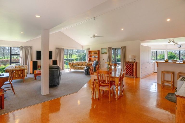 Photo of property in 45 Takapu Road, Manakau, Levin, 5573