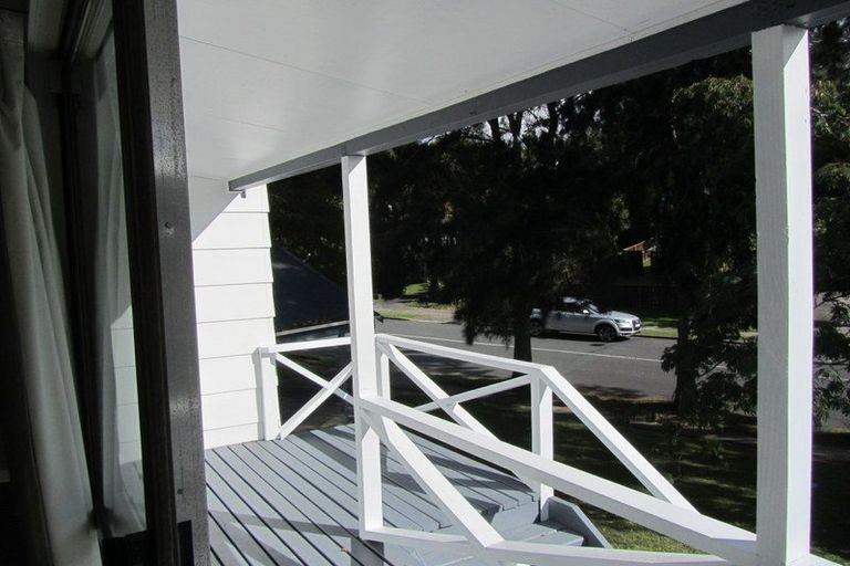 Photo of property in 75 Oaktree Avenue, Browns Bay, Auckland, 0630