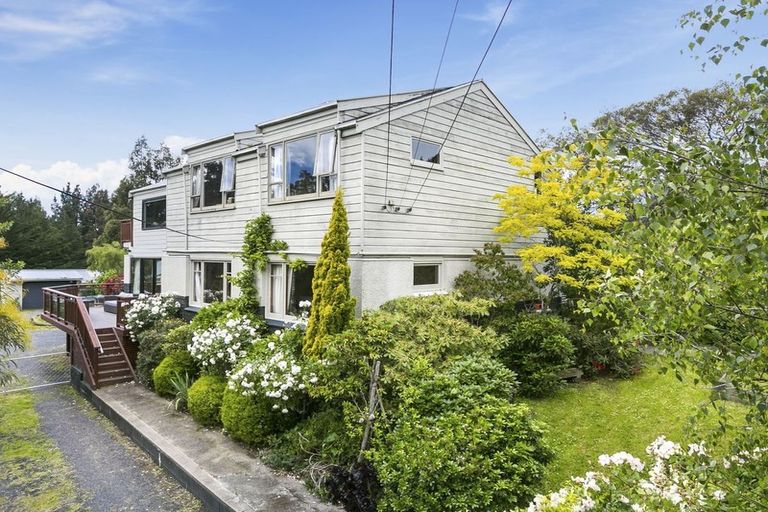 Photo of property in 27 Church Hill Road, Green Island, Dunedin, 9018