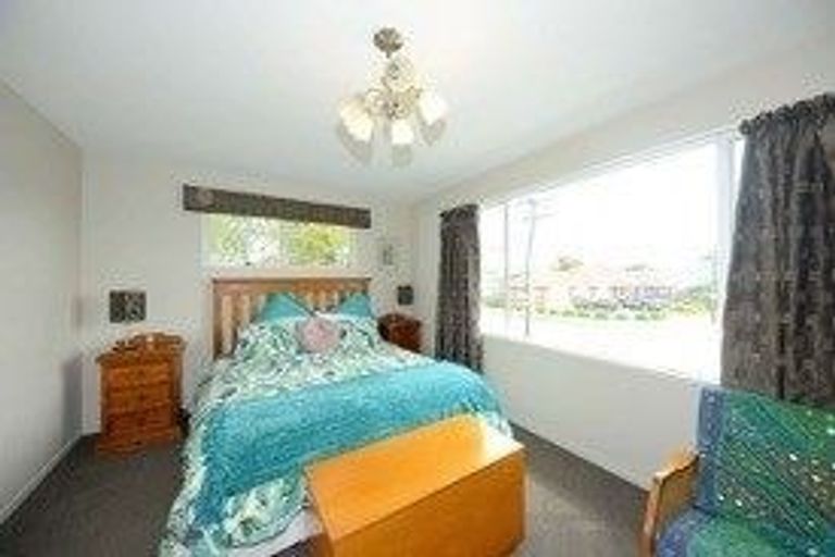 Photo of property in 1/28 Nortons Road, Avonhead, Christchurch, 8042