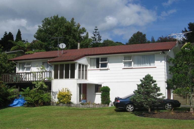 Photo of property in 18 Lemnos Place, Titirangi, Auckland, 0604