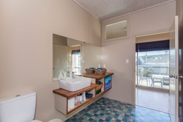 Photo of property in 5 Koputara Road, Himatangi Beach, Foxton, 4891