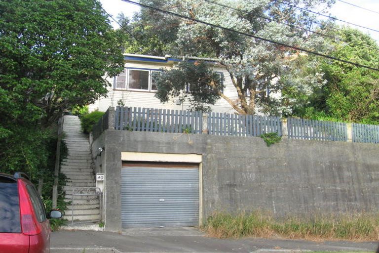 Photo of property in 40 Robertson Street, Island Bay, Wellington, 6023