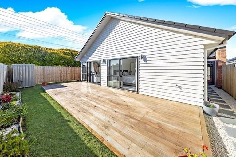 Photo of property in 45 Matata Drive, Takanini, 2112
