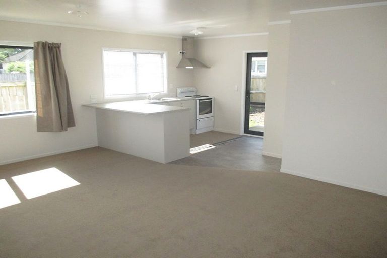 Photo of property in 12 Douglas Crescent, Fairfield, Hamilton, 3214