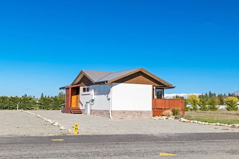 Photo of property in 64 Glencairn Road, Twizel, 7901