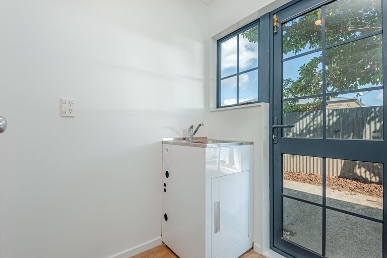 Photo of property in 415 Tremaine Avenue, Takaro, Palmerston North, 4412