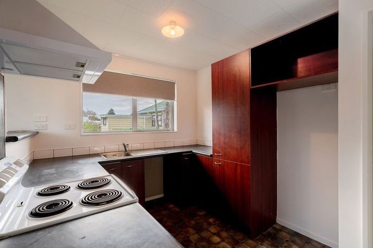 Photo of property in 71 Queenwood Road, Levin, 5510