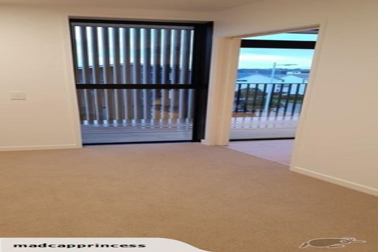 Photo of property in 10/165 Hobsonville Point Road, Hobsonville, Auckland, 0616