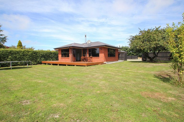 Photo of property in 18 Maclean Street, Glenavy, Waimate, 7980