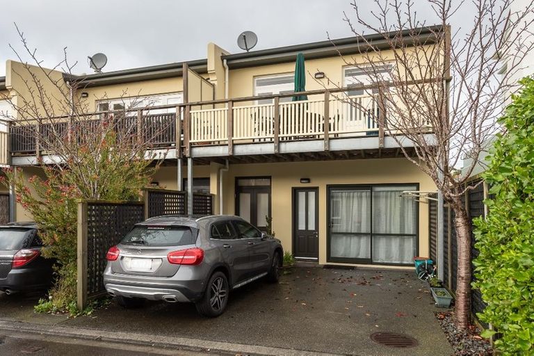 Photo of property in 40f Agra Crescent, Khandallah, Wellington, 6035