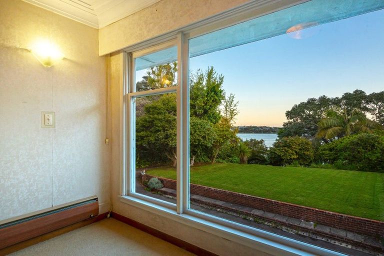 Photo of property in 51 Norwood Road, Bayswater, Auckland, 0622