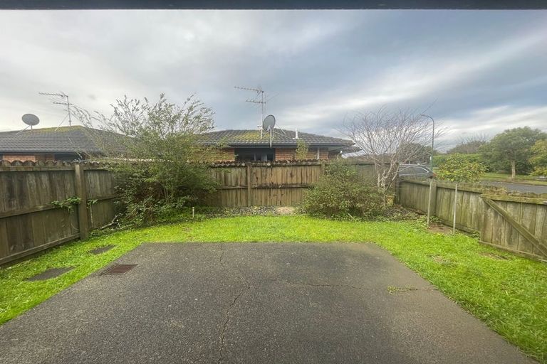 Photo of property in 3 Andrusha Place, Flat Bush, Auckland, 2019