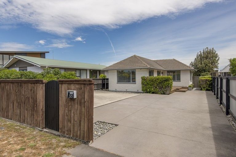 Photo of property in 515 Marine Parade, South New Brighton, Christchurch, 8062