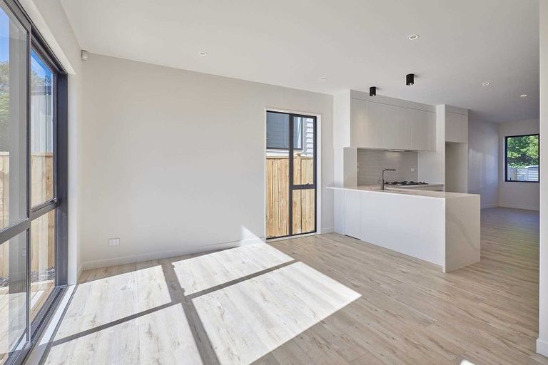 Photo of property in 1a Springfield Street, Forrest Hill, Auckland, 0620