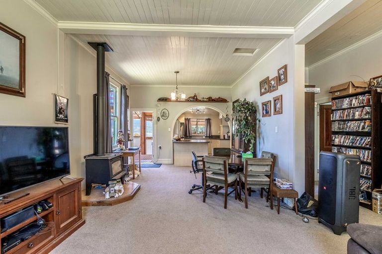 Photo of property in 189 Waikouro Wairio Road, Waikoura, Otautau, 9682