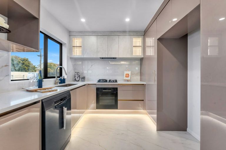 Photo of property in 56 Mckean Avenue, Manurewa, Auckland, 2102