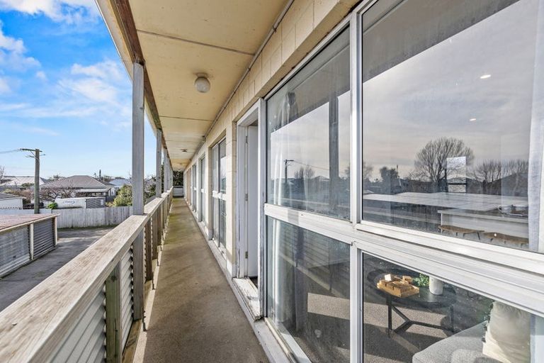 Photo of property in 8/112a Olliviers Road, Phillipstown, Christchurch, 8011