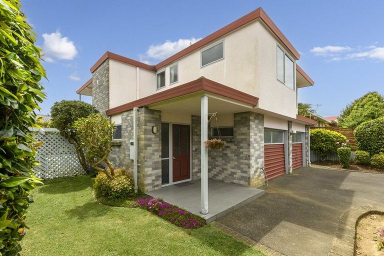 Photo of property in 1 Clivedene Street, Matua, Tauranga, 3110