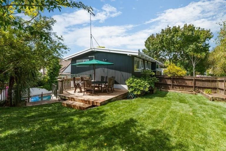 Photo of property in 2 Manaia Place, Mairangi Bay, Auckland, 0630