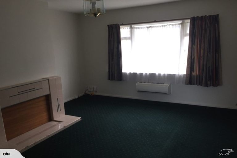 Photo of property in 71 Bretts Road, St Albans, Christchurch, 8052