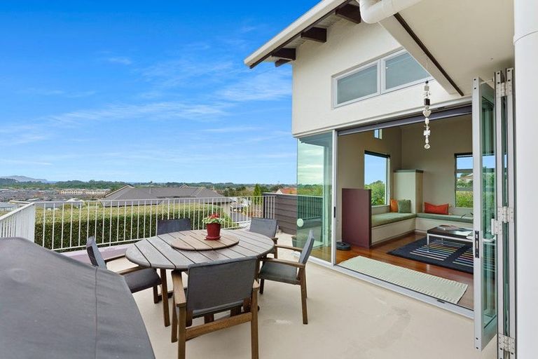 Photo of property in 110 Winara Avenue, Waikanae, 5036