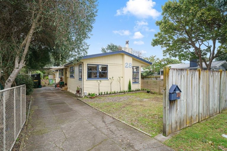 Photo of property in 28 Chums Road, Paraparaumu Beach, Paraparaumu, 5032
