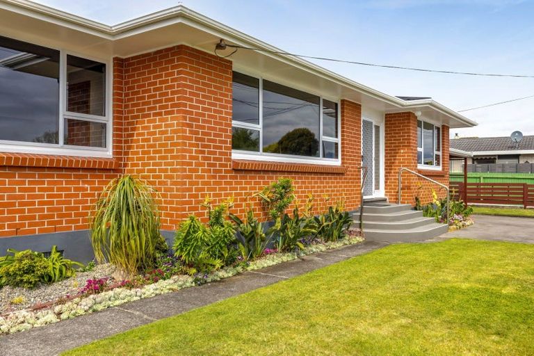 Photo of property in 9 Waimea Street, Westown, New Plymouth, 4310