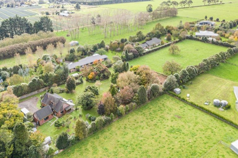 Photo of property in 275 Kimberley Road, Levin, 5571